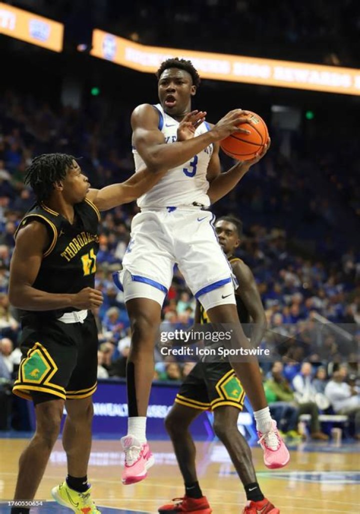 
10 Facts To Know About Kentucky Wildcats Guard Adou Thiero 