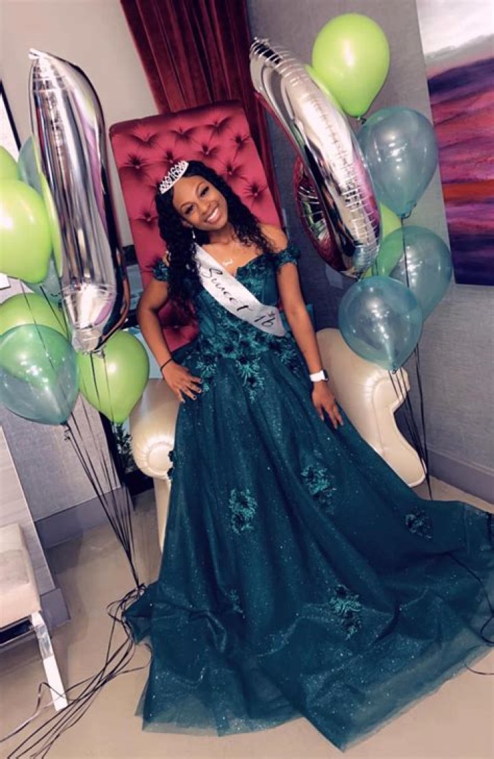 
16-year-old Ashari Hughes Dies During a Flag Football Match 