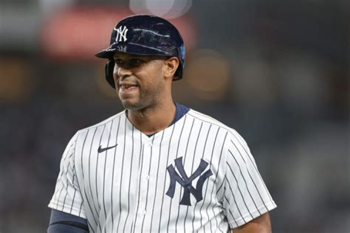 Aaron Hicks Height, Weight, Net Worth, Age, Birthday, Wikipedia, Who, Nationality, Biography