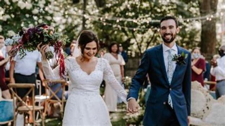 Abby Finkenauer Wedding, Wikipedia, Age, Biography, Education, Married, Husband