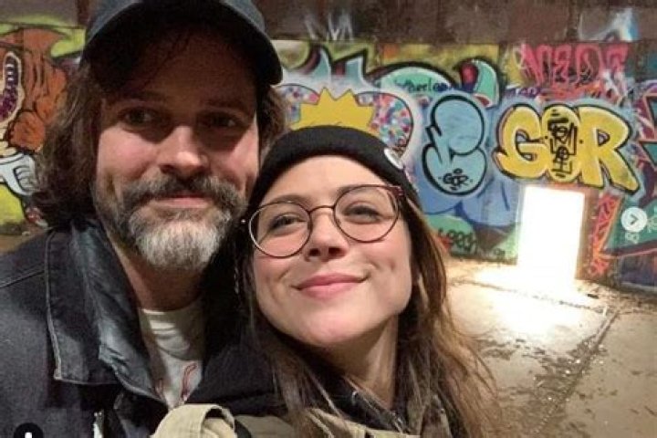 Actress Olivia Luccardi dating anyone? What about her net worth?