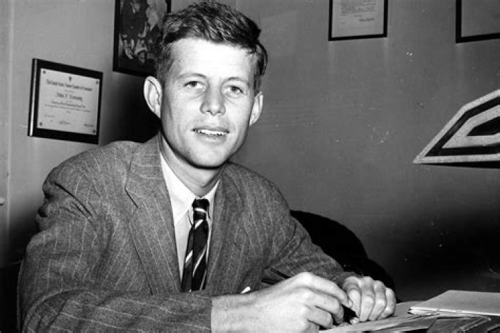 
Adam Neely Age, Birthday, Wikipedia, Who, Nationality, Biography 
