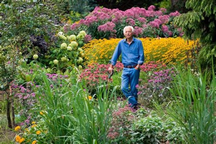 
Adrian Bloom Age, Birthday, Wikipedia, Who, Nationality, Biography 