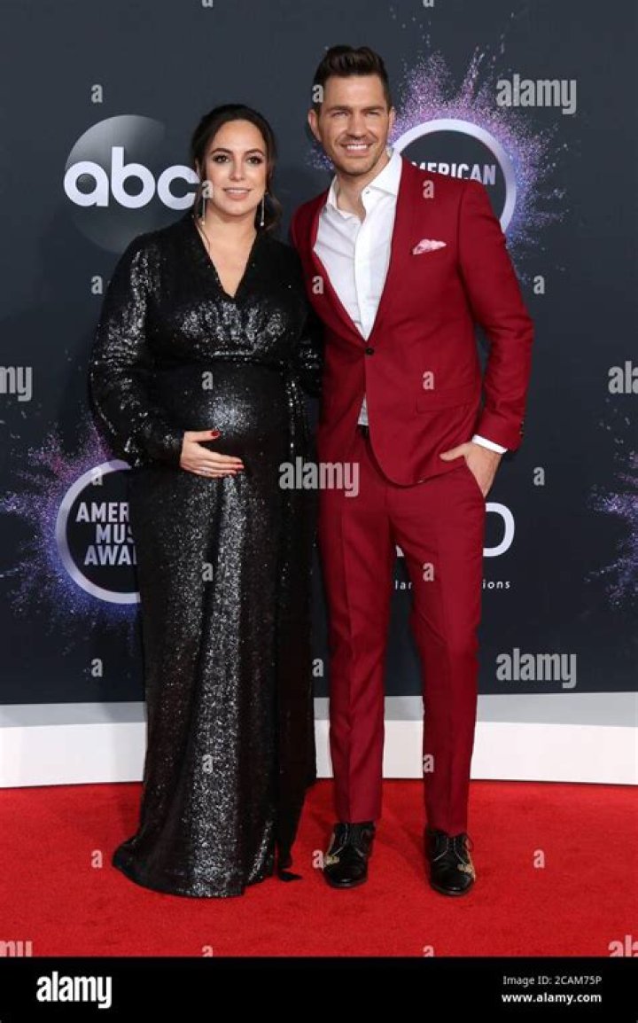 Aijia Lise Net Worth, Income, Salary, Earnings, Biography