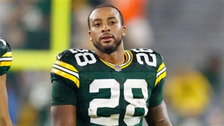 AJ Dillon Net Worth: Details About NFL, Earnings, Assets, Salary, Career - SarkariResult