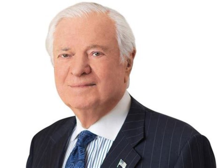 Alan Miller Net Worth