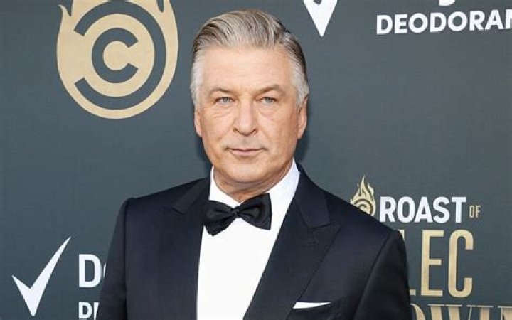 Alec Baldwin Net Worth: Details About Movie, Career, Awards, Age, Income - SarkariResult