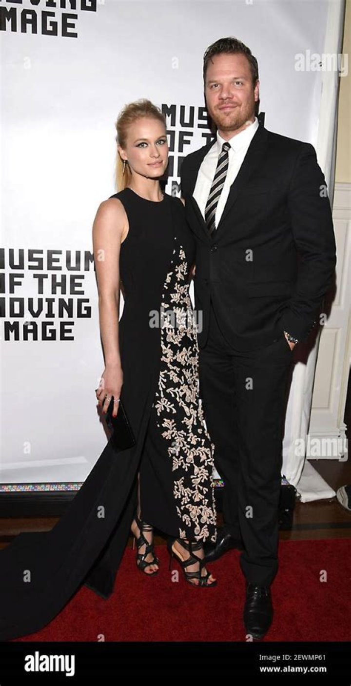 
All About Leven Rambin: Ex Husband, Net Worth, Measurements 