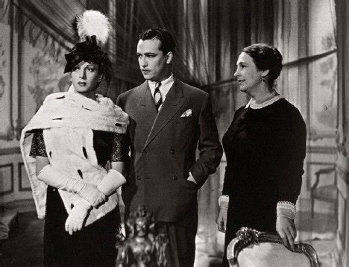 Amelia Lamarque Net Worth