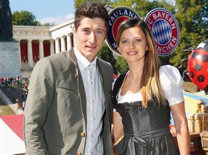 Anna Lewandowska: Who Is Robert Lewandowski’s Wife?