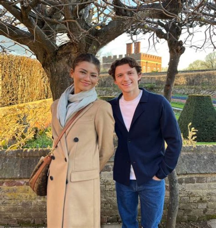 Are Zendaya and Tom Holland a Couple in 2023? Revealing Their Private Love Story - SarkariResult
