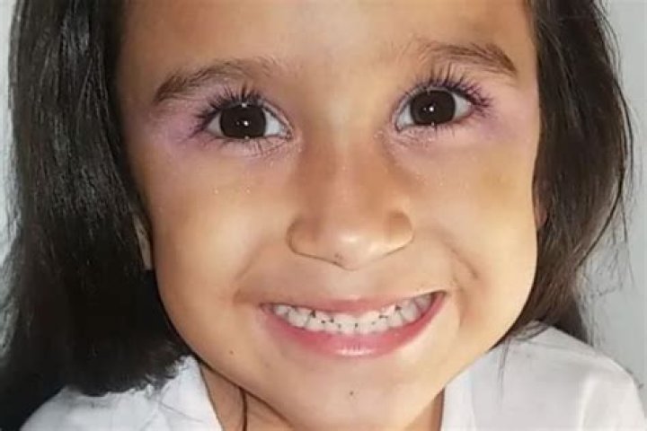 
Ariz. Girl, 8, Is Fatally Shot During Road Rage Incident While Coming Home from School Awards Ceremony 