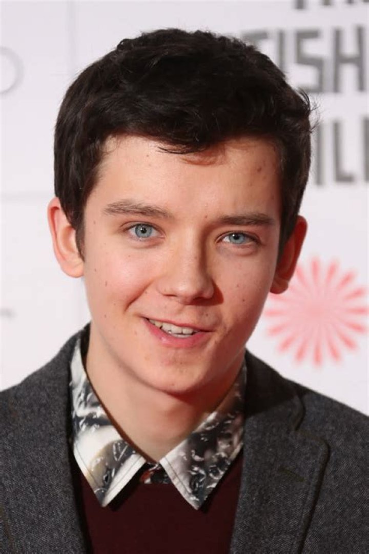 Asa Butterfield (Actor) Wiki, Bio, Age, Height, Weight, Girlfriend, Net Worth: 10 Facts about him