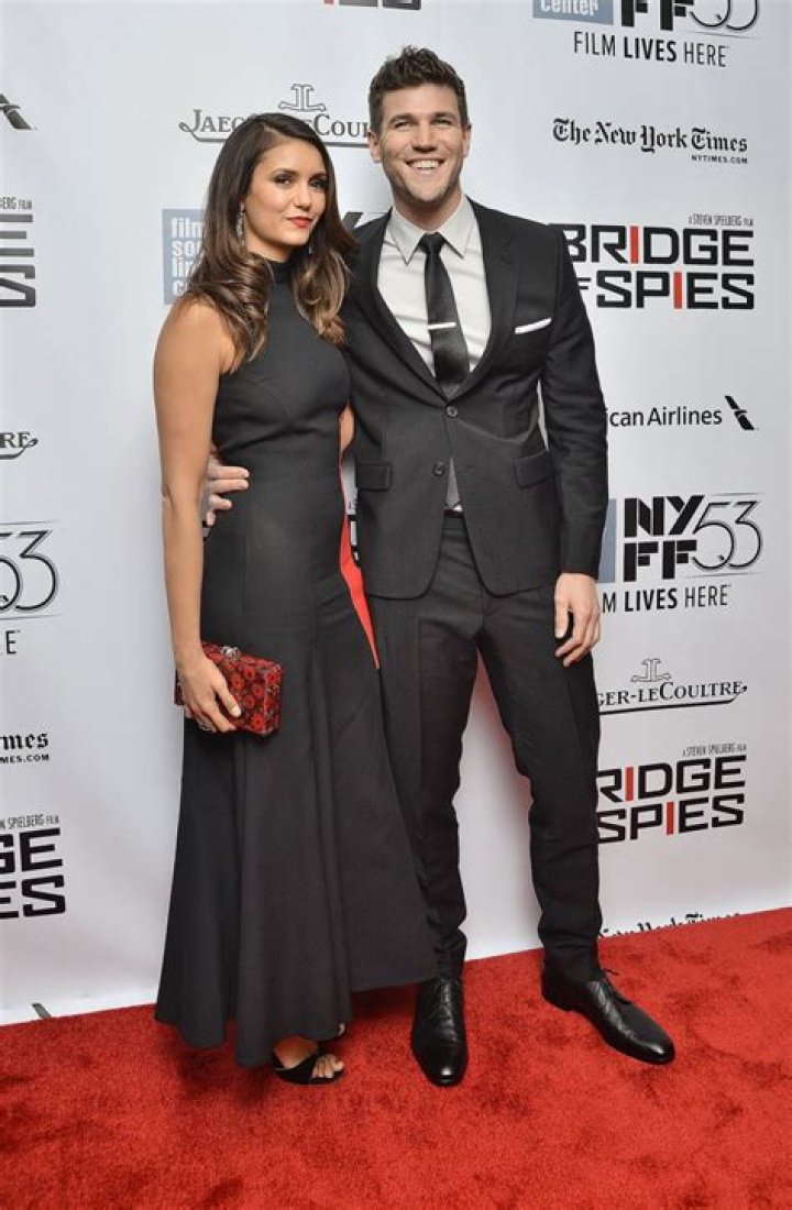 Austin Stowell Wiki, Bio, Career, Dating, Girlfriend, Net Worth!