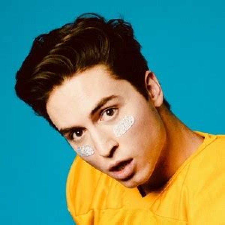 Benito Skinner Age, Wiki, Net worth, Bio, Height, Girlfriend?