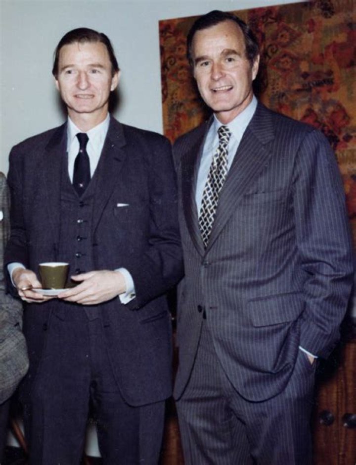 Billy Bush’s Net Worth, Age, Height, Weight, Wife, Kids, Bio-Wiki