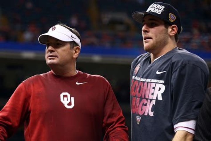 Bob Stoops Height, Weight, Net Worth, Age, Birthday, Wikipedia, Who, Nationality, Biography