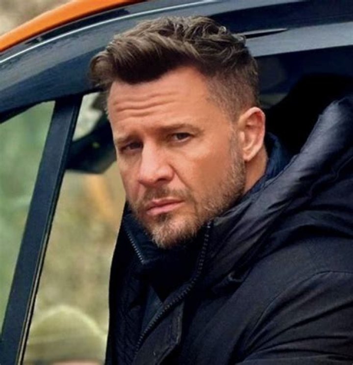 Bobby Holland Hanton Net Worth, Income, Salary, Earnings, Biography