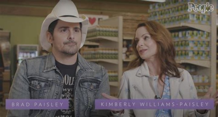 Brad Paisley Wife Sister Also Works In The Entertainment Industry