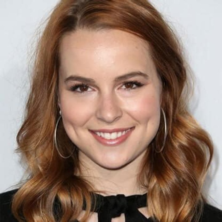 Bridgit Mendler Net Worth: Career, Family, Age, Income, Wiki, Bio, All You Need to Know - SarkariResult