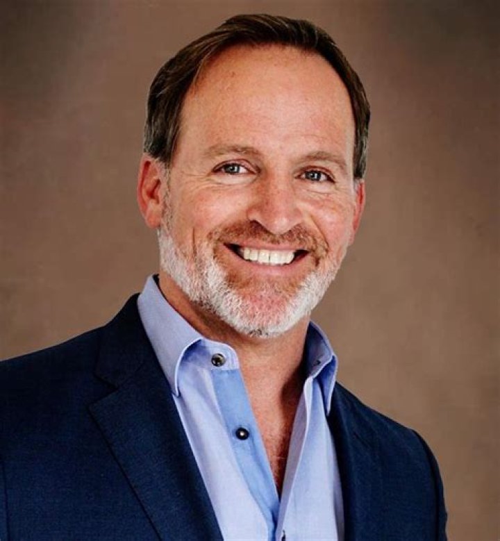 Bryan Hanson Net Worth