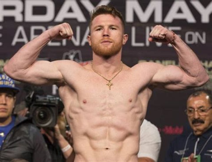 Canelo Alvarez Height, Weight, Body Measurements, Shoe Size