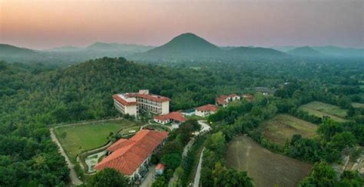 Caravan Serai JAMBUGHODA RESORT, Shivrajpur, India