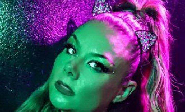 Carly Jibson Net Worth