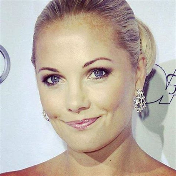 Caroline Fleming Net Worth