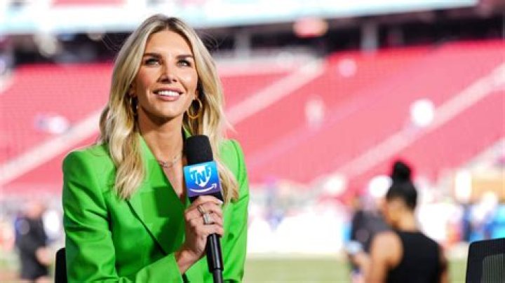 Charissa Thompson Bio, Wiki, Age, Height, Husband, Surgery, FOX Sports, Salary and Net Worth