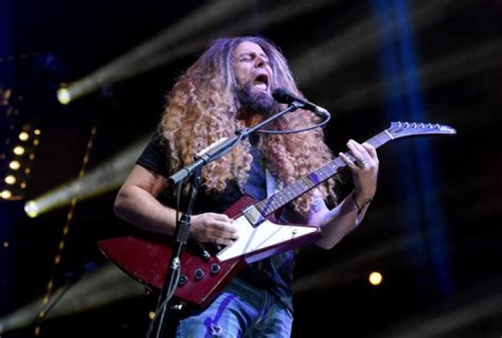 Claudio Sanchez’s Net Worth, Age, Height, Weight, Wife, Kids, Bio-Wiki