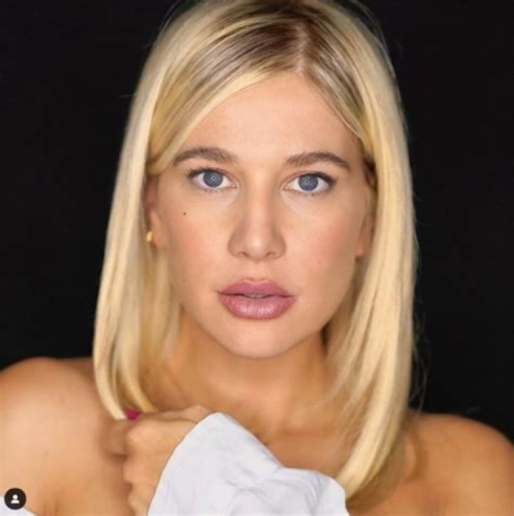 
Clizia Incorvaia Height, Weight, Net Worth, Age, Birthday, Wikipedia, Who, Nationality, Biography 