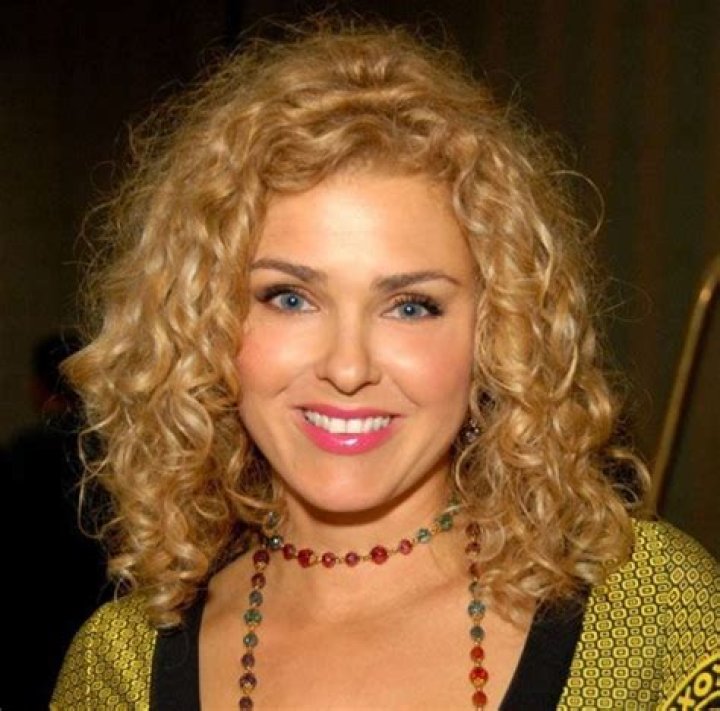 Corinna Harney Net Worth