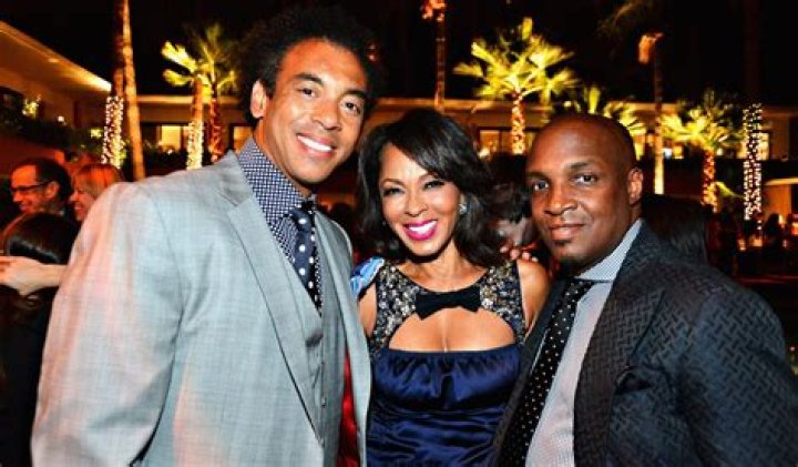 Damon Thomas Net Worth