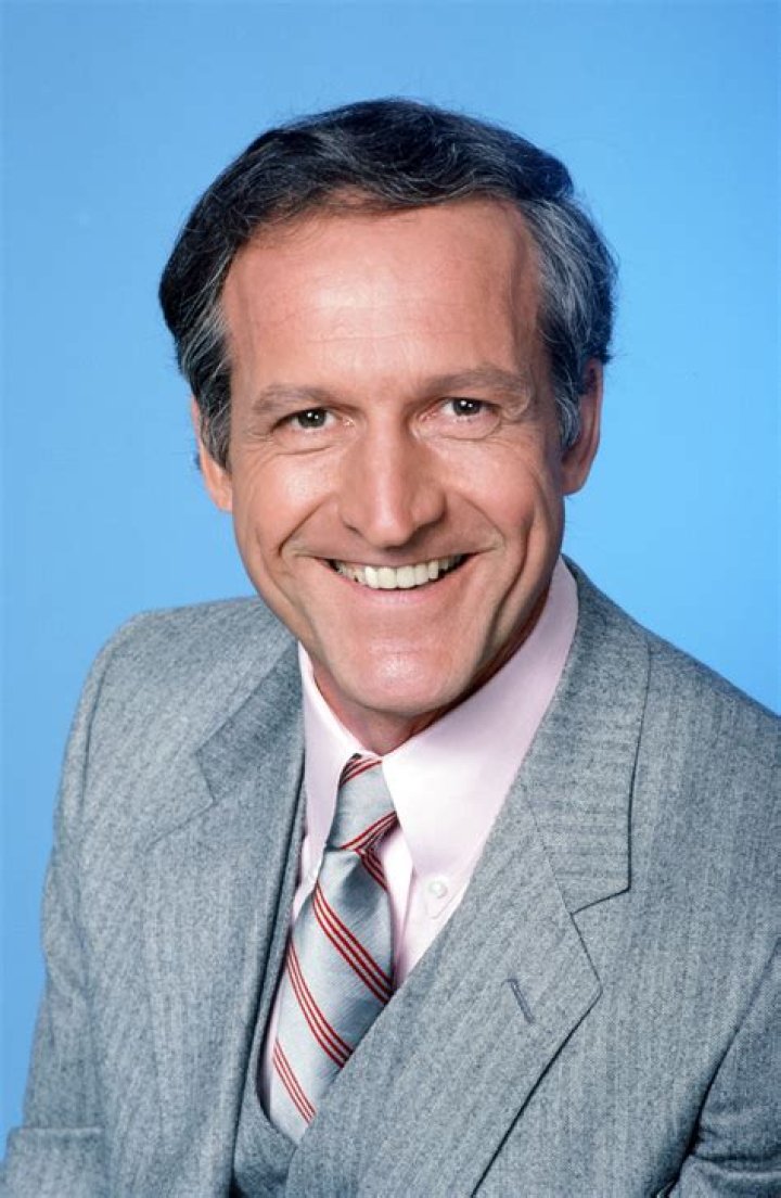 Daniel J. Travanti Dating, Affairs, Net Worth, Earnings, Facts, Wiki-Bio