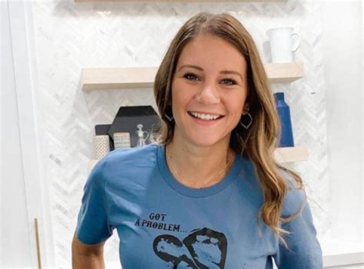 Danielle Busby Height, Weight, Net Worth, Age, Birthday, Wikipedia, Who, Nationality, Biography