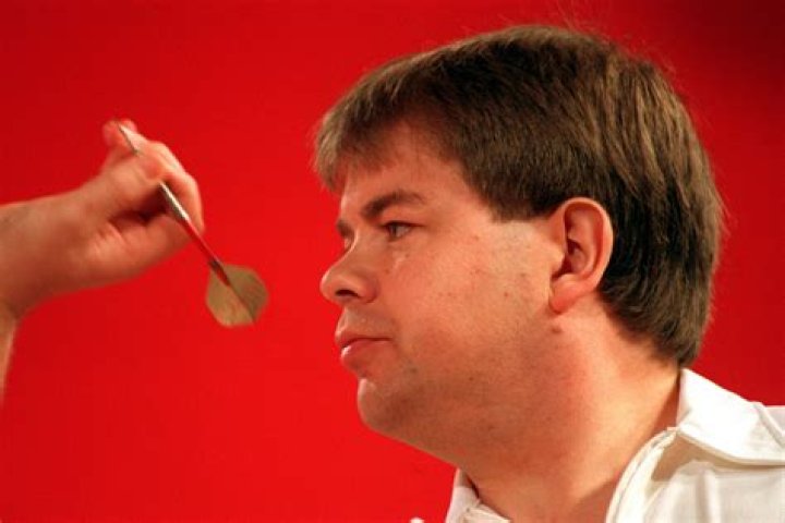 
Darts Legend Mike Gregory Dead At The Age Of 65 After Long-Term Battle With Dementia 