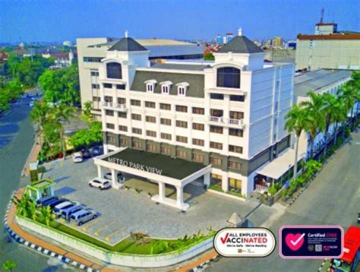 De Powerful Hotel , Sango Ota