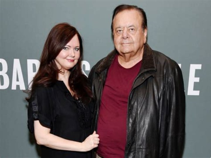 Dee Dee Sorvino Height, Weight, Net Worth, Age, Birthday, Wikipedia, Who, Instagram, Biography