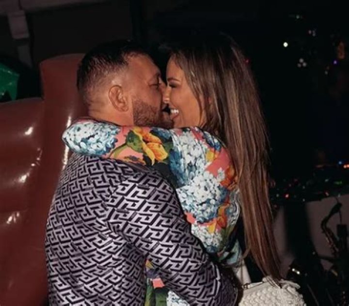 Dee Devlin Net Worth 2022 – Earnings, Salary, Boyfriend