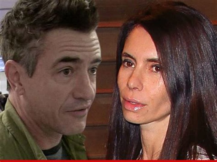 Dermot Mulroney Bio, Wiki, Age, Height, Young, Wife, Friends, Net Worth, Scar, Movies and TV Shows