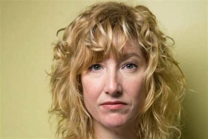 Dichen Lachman Height, Weight, Measurements, Bra Size, Shoe Size