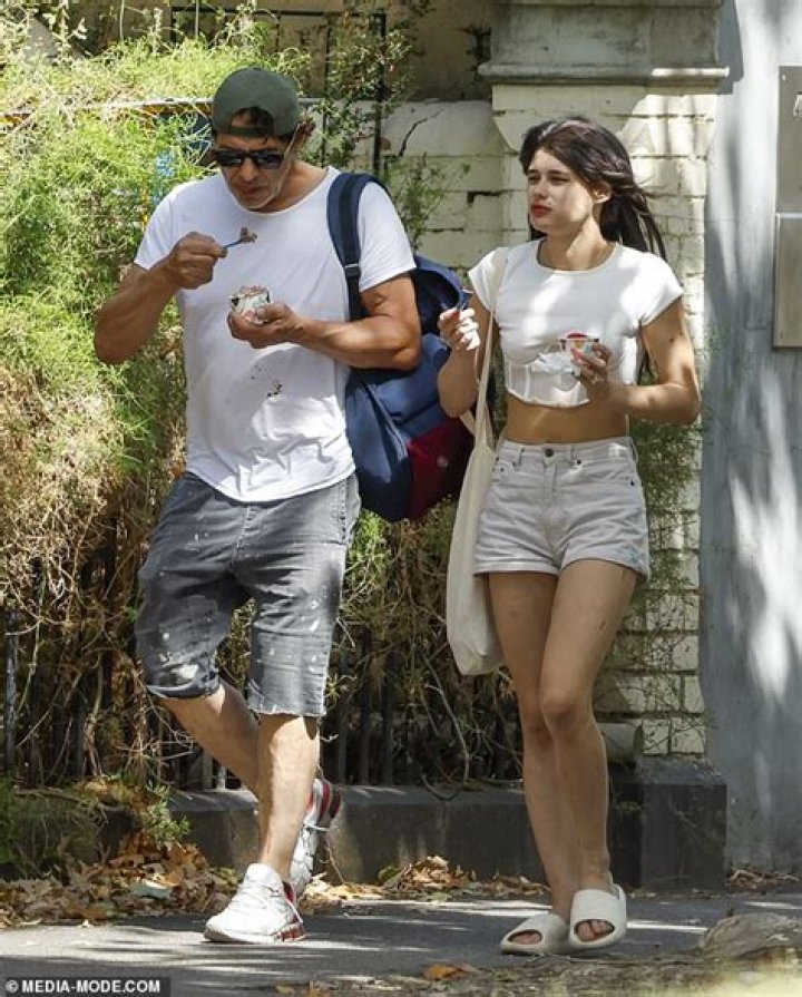 
Does Jane Hall Have A Boyfriend? Vince Colosimo Ex Wife Now – Daughter And New Partner 