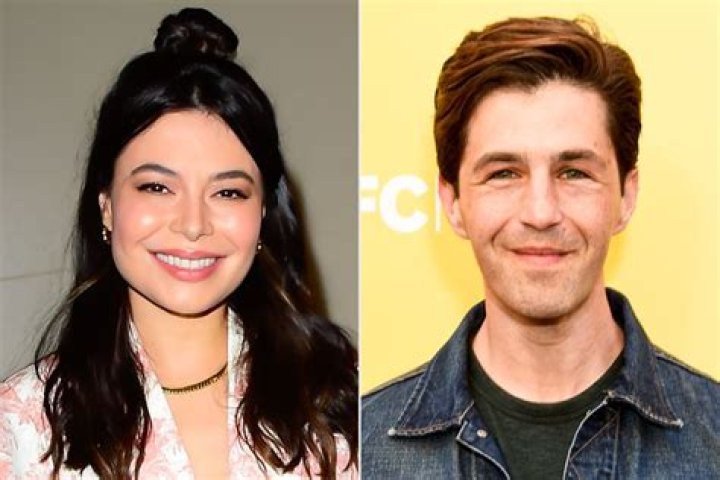 Does Josh Peck Have Siblings? Meet his Brother and Sister - News