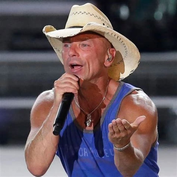 Does Kenny Chesney Have Cancer? Singer And Songwriter Health Issues Discussed