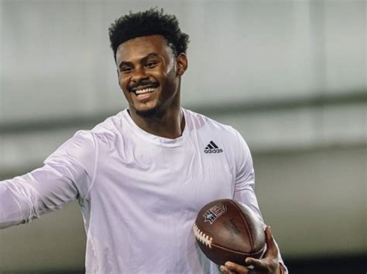 Does Malik Willis Have A Wife? Married Or Single – Girlfriend Net Worth And More Details