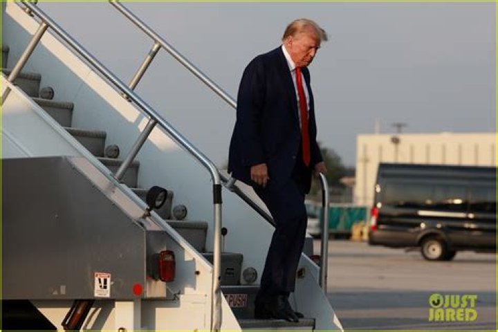 Donald Trump height, weight and body measurements