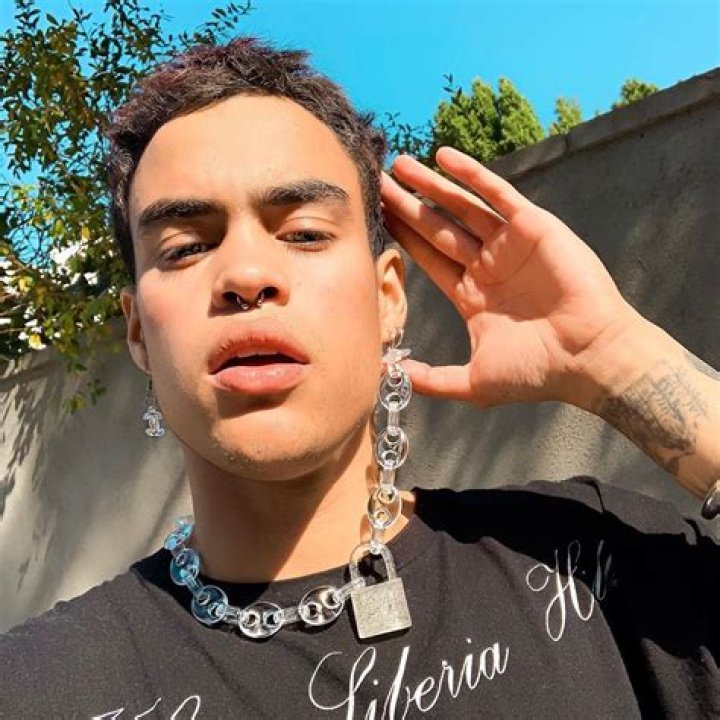Edwin Honoret Height, Weight, Net Worth, Age, Birthday, Wikipedia, Who, Instagram, Biography