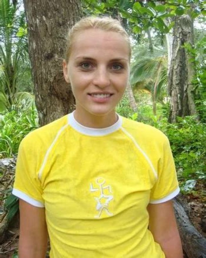 Elena Hueanu Net Worth