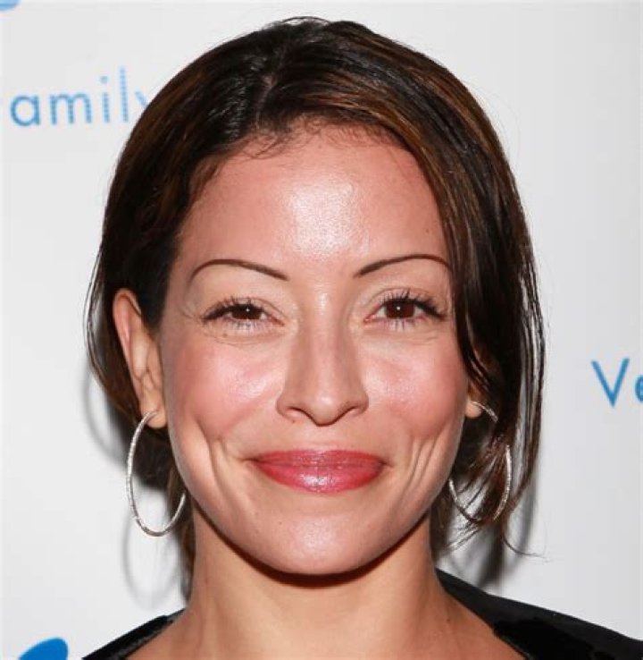 Emmanuelle Vaugier Net Worth: Details About Bf, Income, Movie, Career - SarkariResult